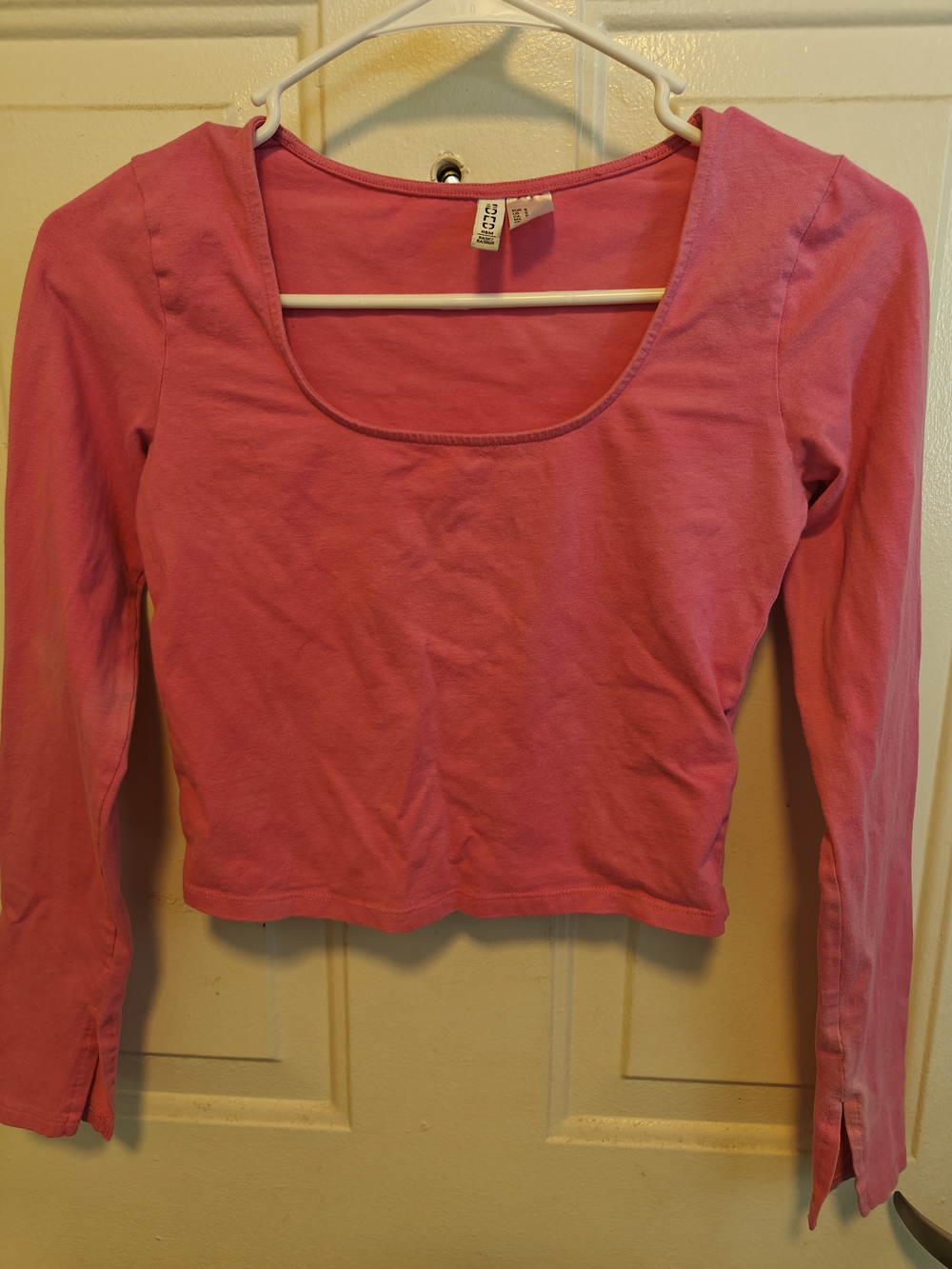 H&M Pink Women’s Basic Top - Picture 2 of 3